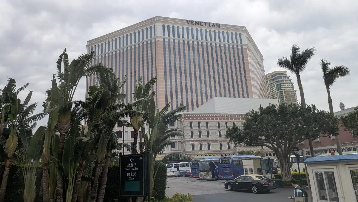 Macau mass baccarat revenue falls 7.9% in the third quarter
