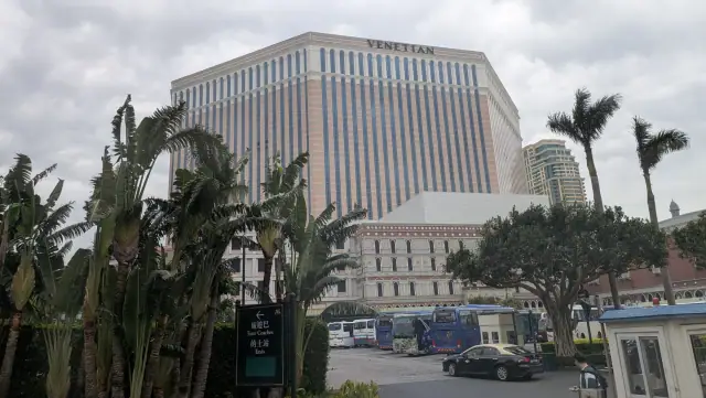 Macau mass baccarat revenue falls 7.9% in the third quarter