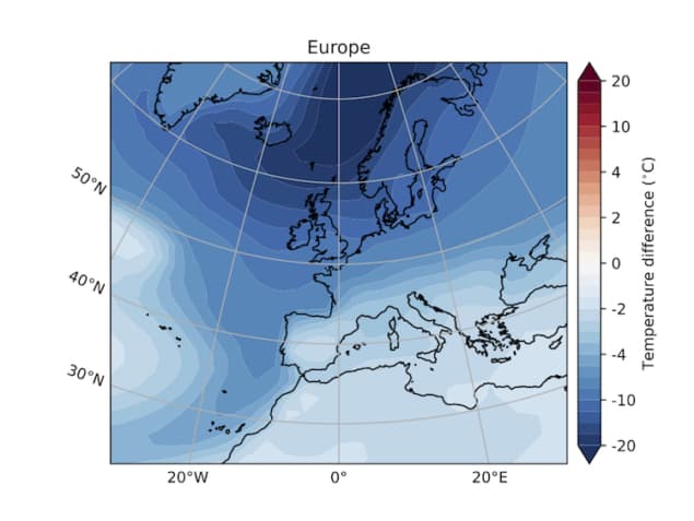מפה של אירופה וצפון אפריקה המציגה את תגובת הטמפרטורה לאחר קריסת ה-AMOC. חלק גדול מהמפה בצבע כהה או כחול בהיר, מה שמצביע על ירידת טמפרטורה של עד 20 מעלות צלזיוס