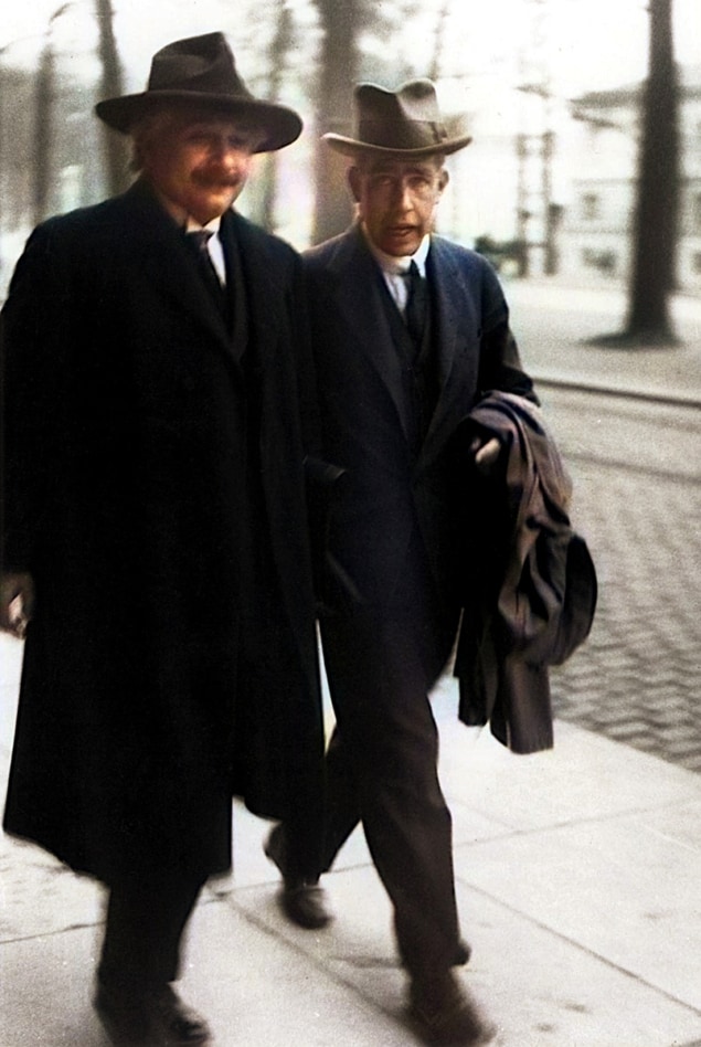 Albert Einstein og Niels Bohr i Belgia i 1930